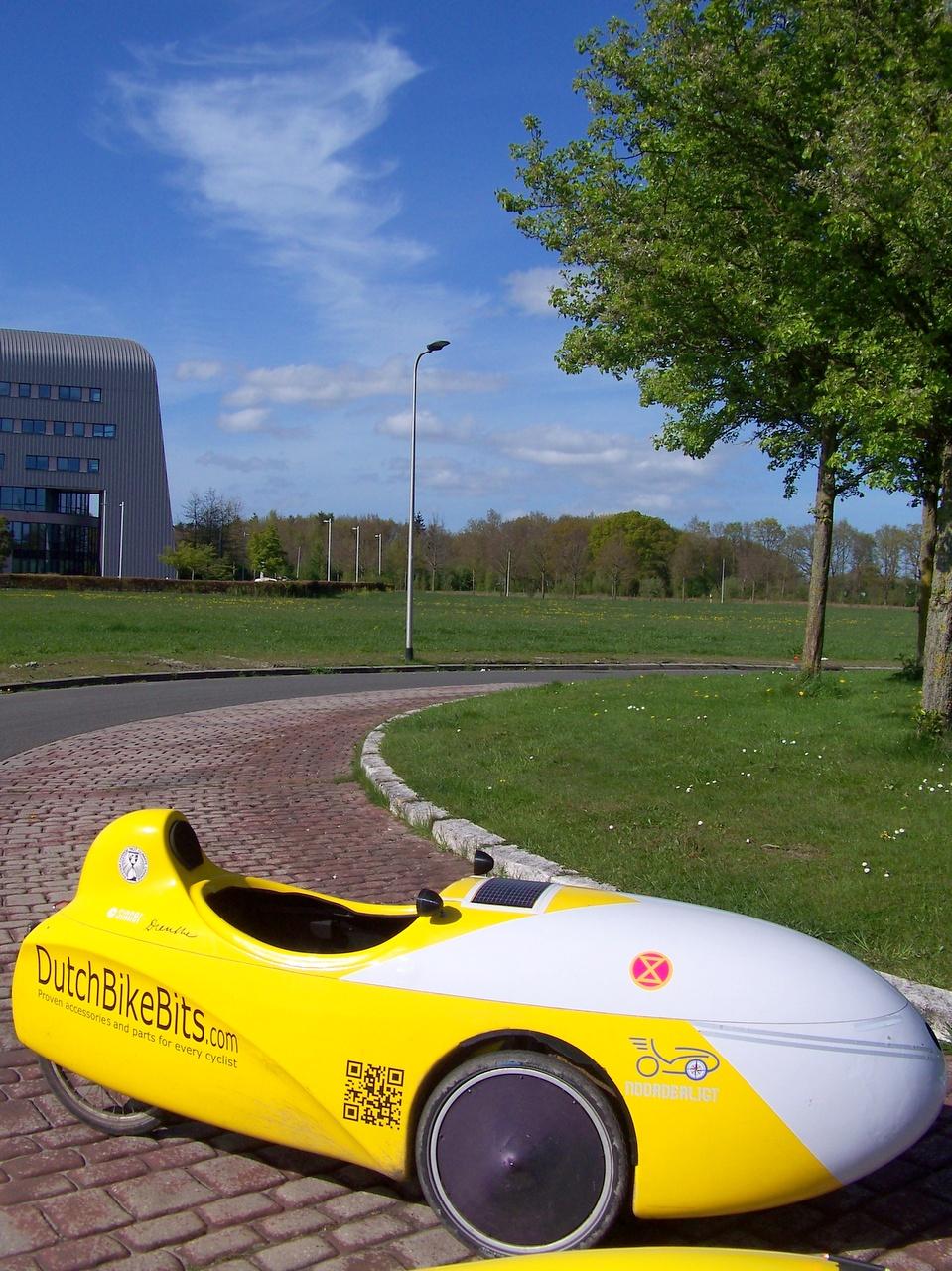 My Mango still looking good after 80000 km, parked at the point where we reached that distance.