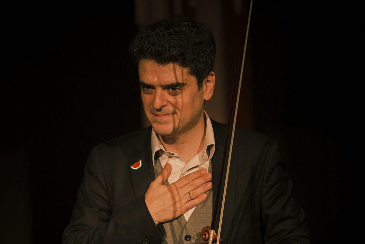 Michael Barenboim at the end of a Make Freedom Ring concert. (Jonas Gottfriedsen)